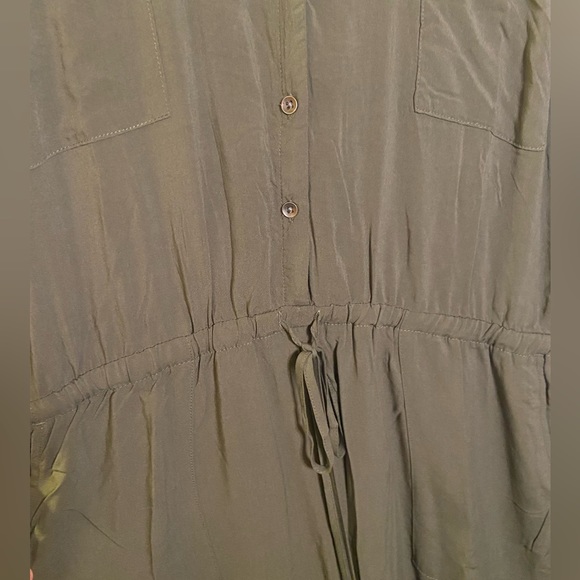 Kelly Renee Shorts Romper - Picture 3 of 12